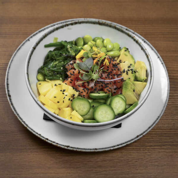 Poke bowl with salmon