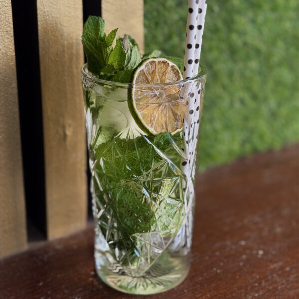 <div style="text-align:center">Virgin Mojito Classic/Strawberry</div>