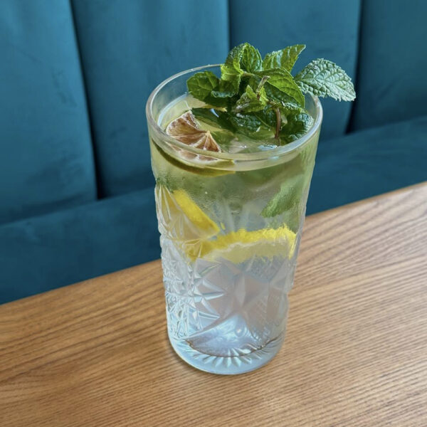<div style="text-align:center">Classic Lemonade</div>